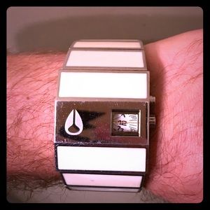 Nixon Rotolog.